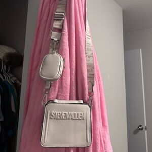 Steve Madden purse